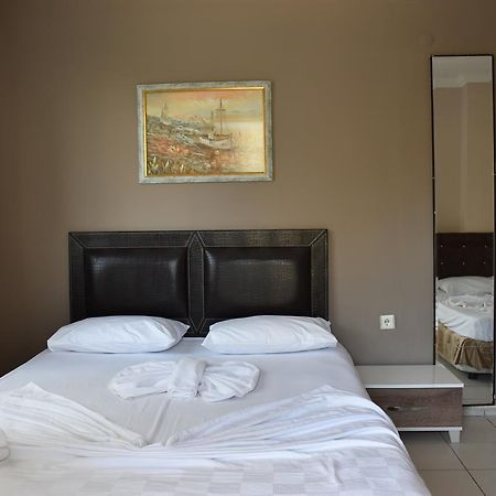 Ozcan Pansiyon Marmaris Buitenkant foto