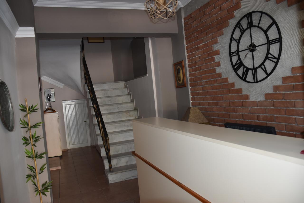 Ozcan Pansiyon Marmaris Buitenkant foto