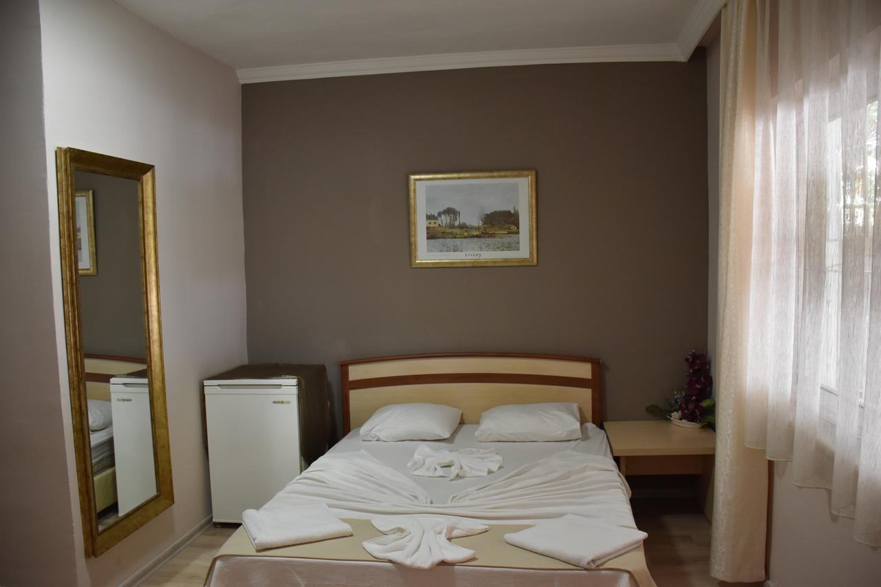 Ozcan Pansiyon Marmaris Buitenkant foto